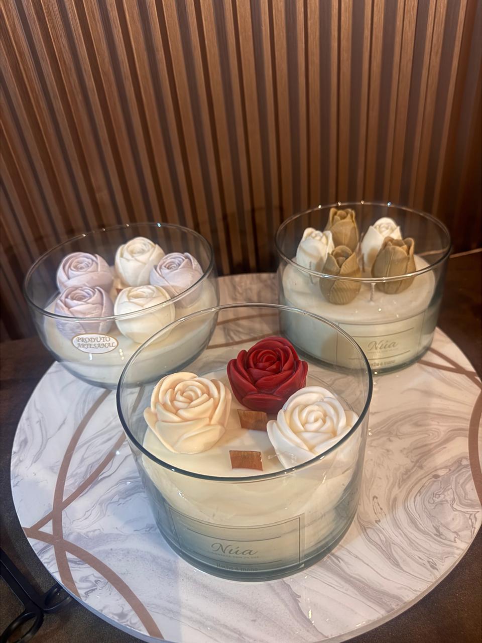 Rosas en vaso